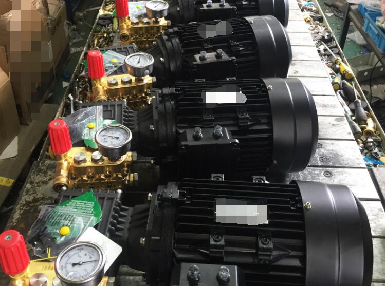 三相電機變單相電加電客應怎樣接？