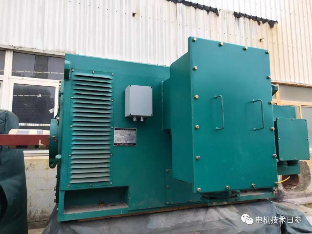 為什么高壓電機的接線盒足夠大？為什么連接螺栓要用絕緣瓷瓶隔開？